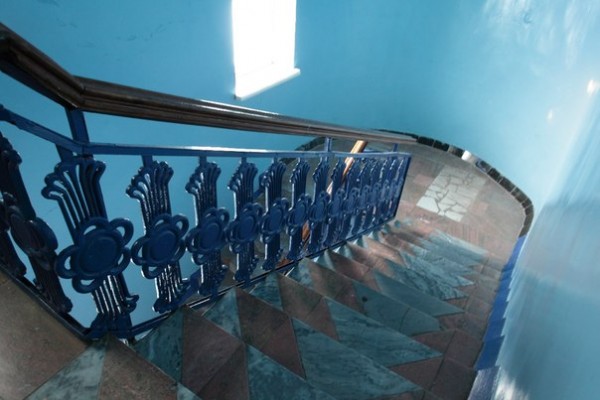лестница в комплексе